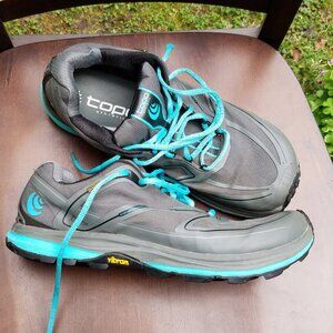 Topo Athletic Hydroventure 2 size 10